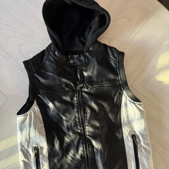 Men's Fried Denim NYC Black Faux Leather Biker Vest, Size Medium. - Picture 3 of 16